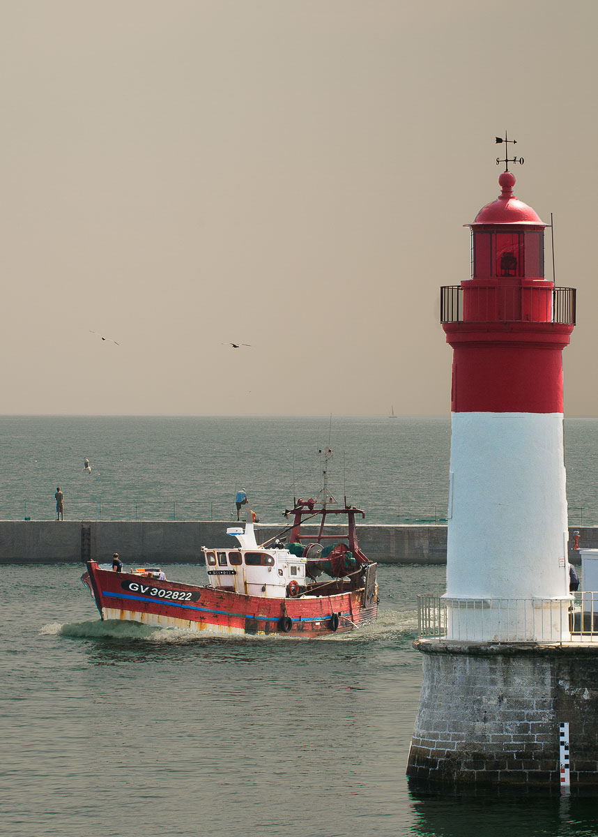 05_Phare_et_bateau_PV05778.jpg